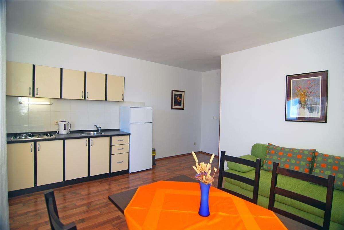 Apartmán Apartman Luca Zečevo Exteriér fotografie